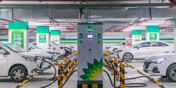 全國(guó)公共充電樁已達(dá)390萬(wàn)臺(tái) 一年大增34%